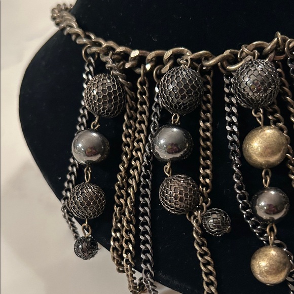 Elegant Black and Gold Statement Necklace - Picture 3 of 5